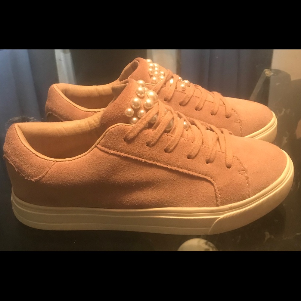Youth girls suede sneakers